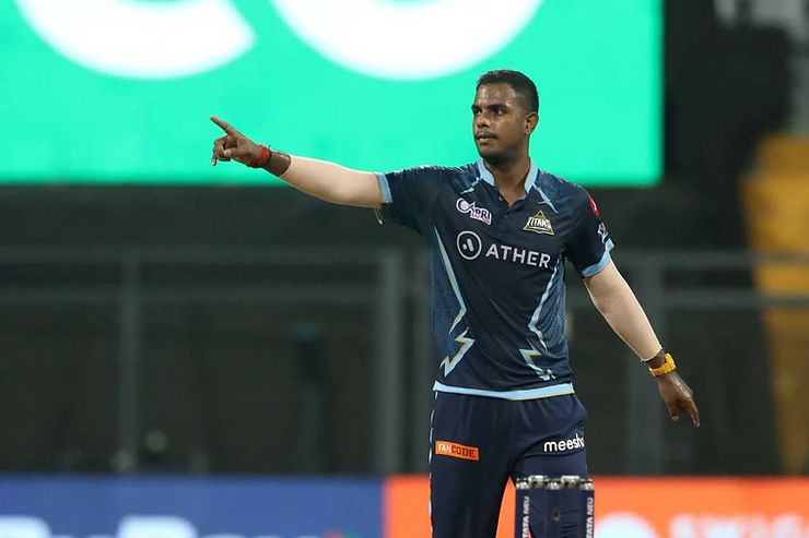 Yash Dayal gets maiden national call in ODI for India tour of Bangladesh 2022 _ Walking Wicket (Images_ ©BCCI_IPL)