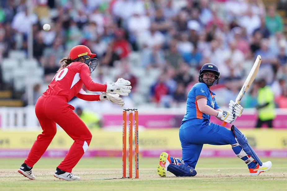 CWG 2022, Semi-final 1, England Women vs India Women_ Deepti Sharma playing scoop against England in semi-final of CWG 2022; India beat England in CWG 2022 semis _ Walking wicket (Source_ ©Getty Images)