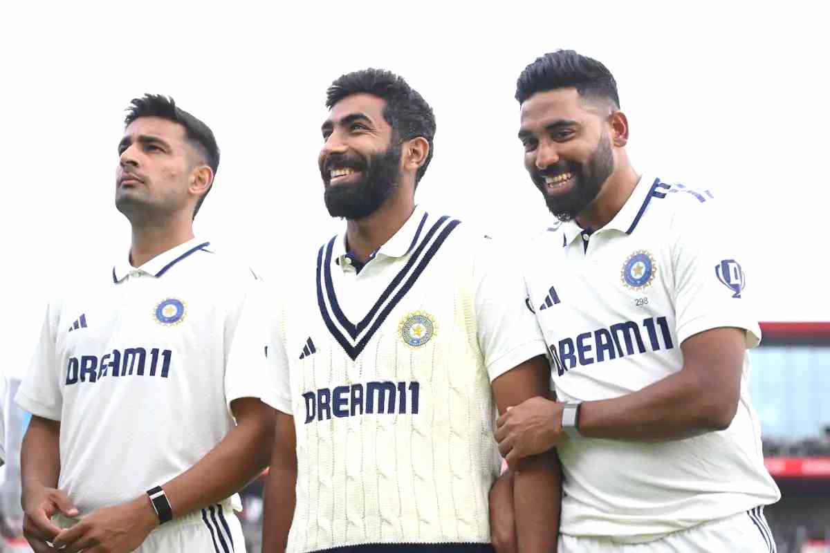 ENG vs IND 2025: India pacers took just 4 wickets in Old Trafford Test.