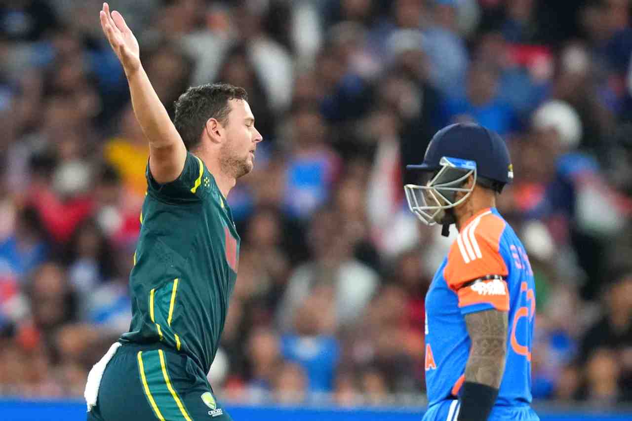 AUS vs IND 2025-26, 2nd T20I, Highlights: Josh Hazlewood’s 3-13 spell helps Australia crush India in 2nd T20I and go 1-0 up in series.