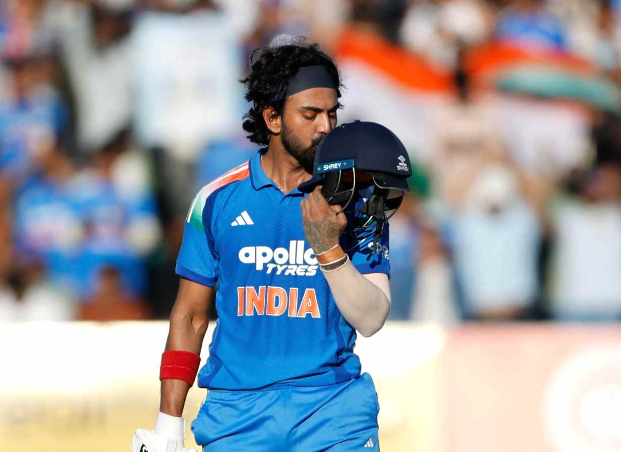 INd vs NZ: KL Rahul brings up in 8th ODI century for India. 